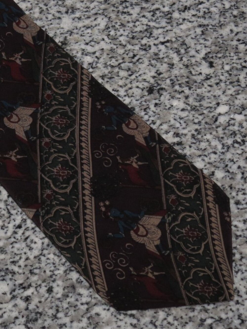 Cellini Collection 100% Silk Tie Figural Pattern (Genie/Deity?)